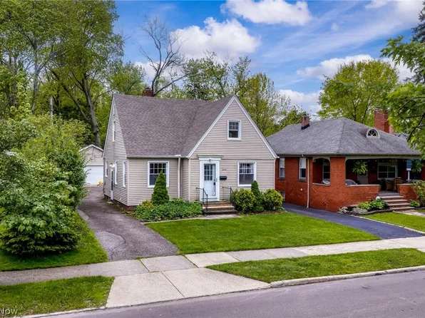 3504 E Scarborough Rd, Cleveland Heights, OH 44118