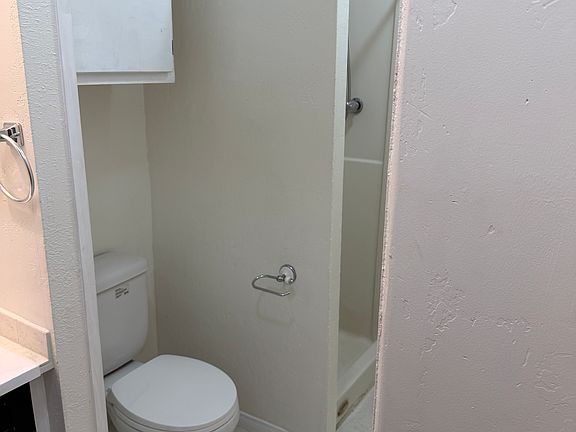 5th image of 1143 Marline Ave