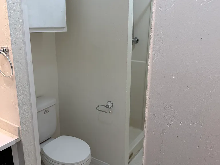 1143 Marline Ave — Photo 5