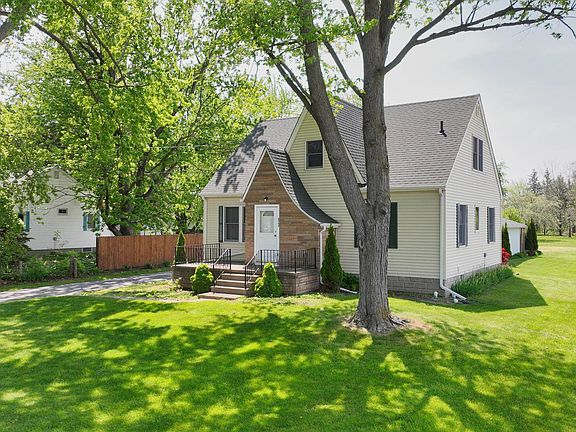 5th image of 2562 Midland Rd