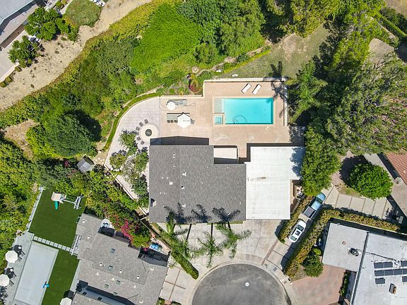4th image of 4575 Totana Dr