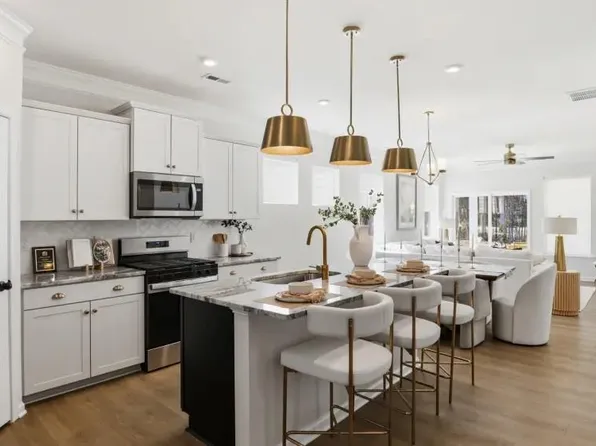 105 Wax Myrtle Dr, Williamsburg, VA 23185