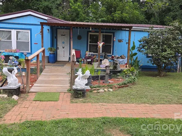 2283 Harbinson Dr, Morganton, NC 28655