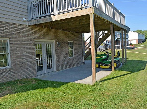 4th image of 393 Stonebrook Dr