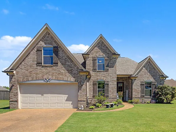 160 Oak Hollow Dr, Oakland, TN 38060