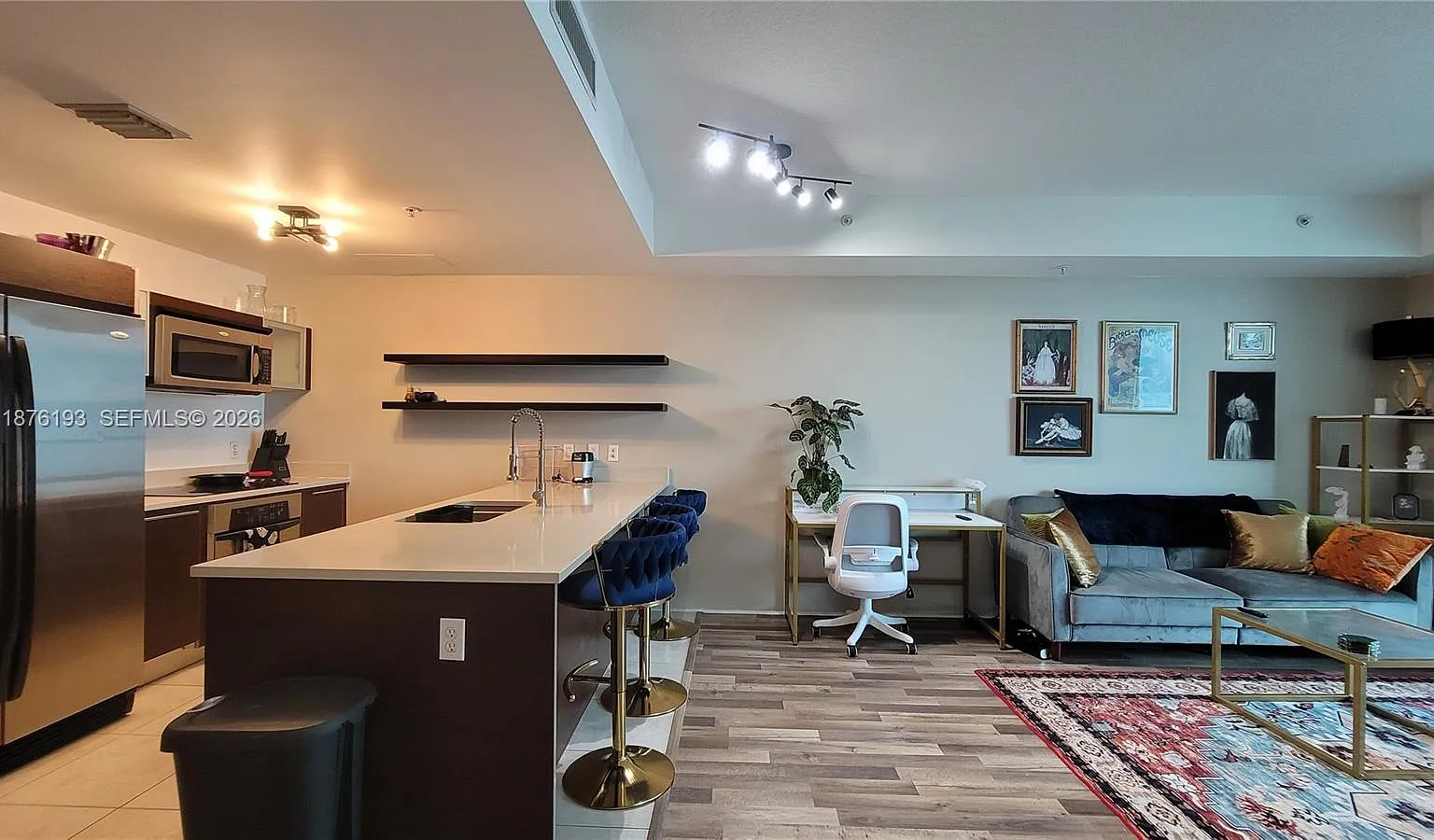 Quantum On The Bay Condo — Photo 4