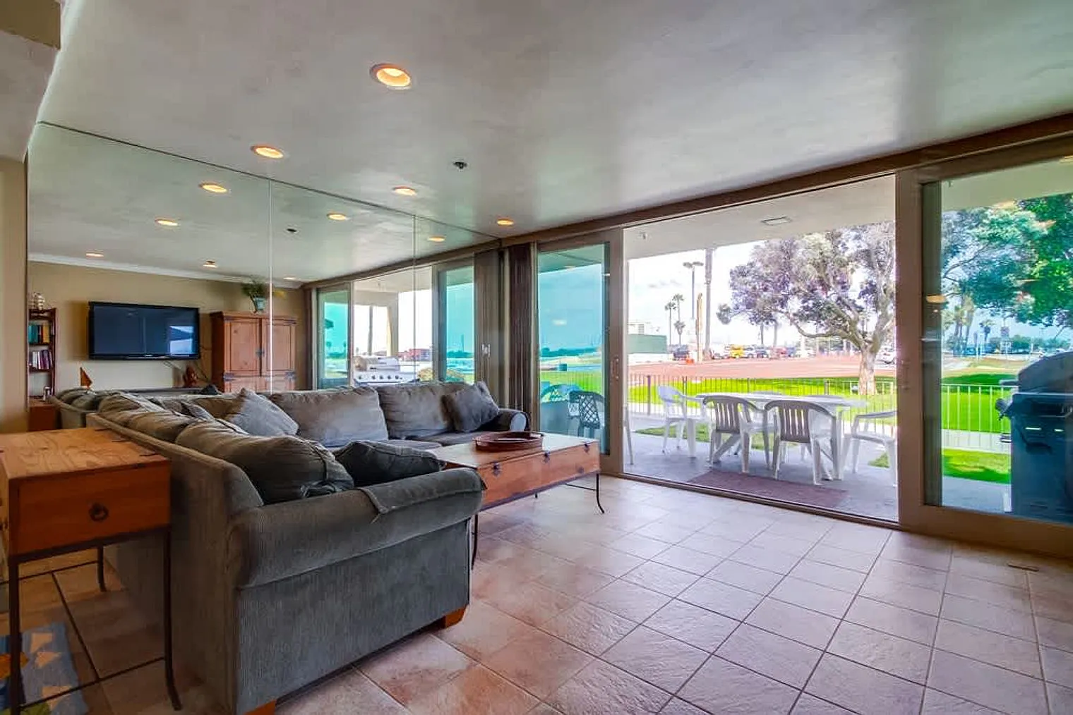 3 bed, 2.0 bath, 1162 sqft, $14,354 — Photo 3