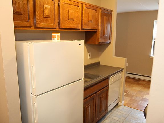 2nd image of 461 New Milford Ave APT 23