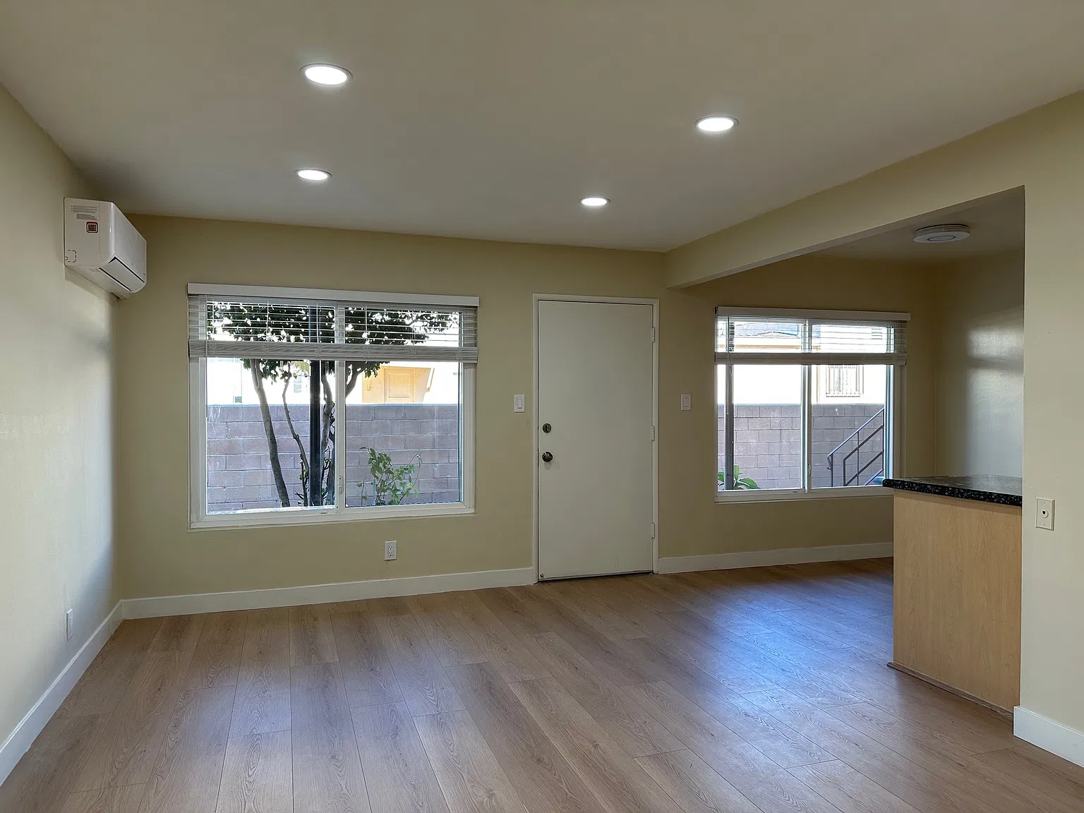 1 bed, 700 sqft, $2,100 — Photo 4