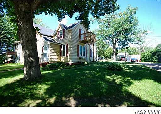 2nd image of 515 Spring St