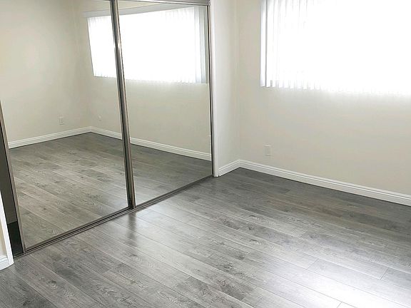 5th image of 1427 N Poinsettia Pl APT 305