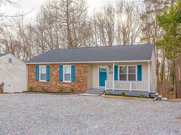 4th image of 1809 Debbie Ln