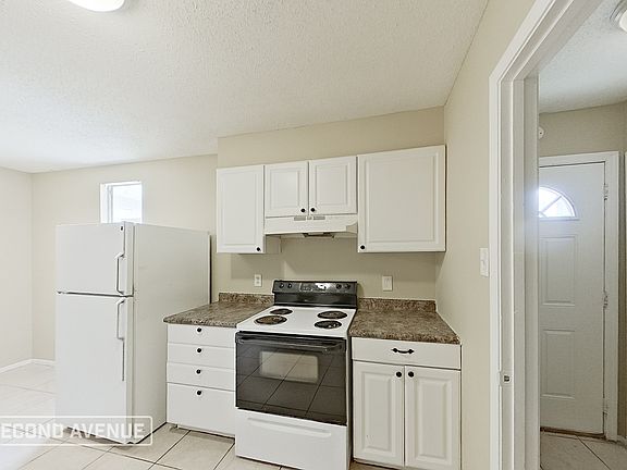 5th image of 5792 Jardin Pl
