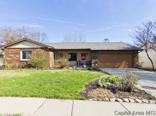 109 White Pine Dr, Springfield, IL 62712