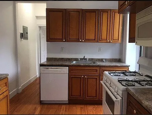 Rented by Walter & Samuels Inc | media 2