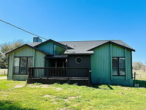 25417 Highway 6 Photo 1