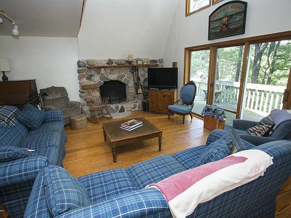 5th image of 139 Powderhorn Dr