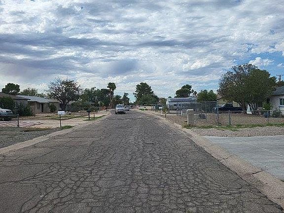 5th image of 5550 E 24th St