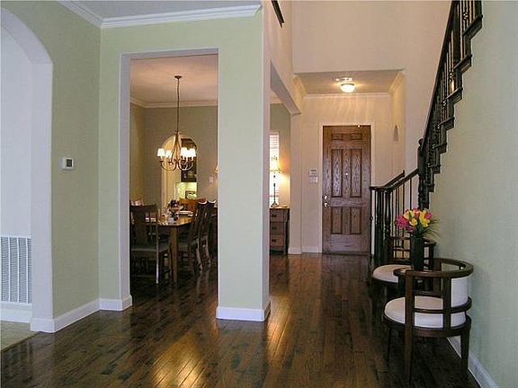 2nd image of 2631 Bridgewater Dr