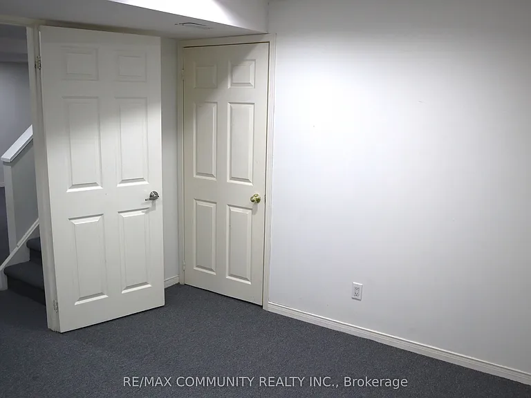 1556 Dellbrook Ave #BASEMENT — Photo 9