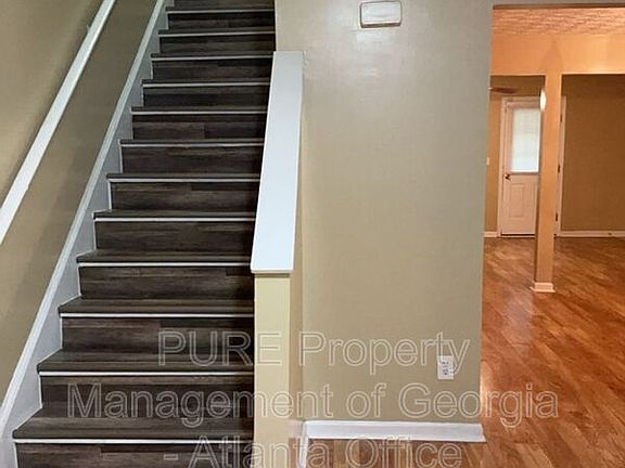 4th image of 3525 Waldrop Trl