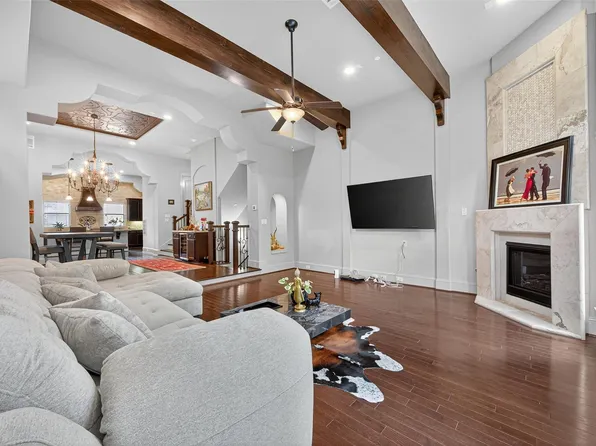 1821 W 24th St, Houston, TX 77008