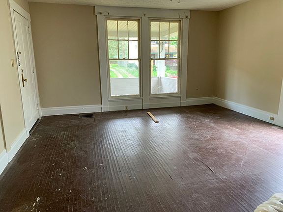 2nd image of 618 E Pike St #1
