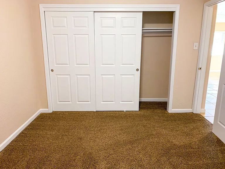 Desert Park Apartments — Photo 19