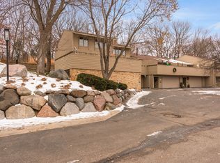 10233 Scarborough Rd, Bloomington, MN 55437