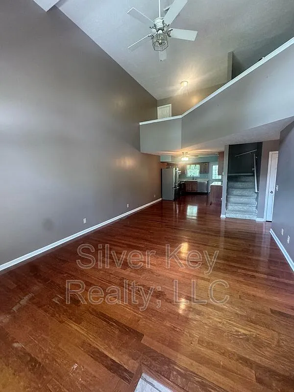 3 bed, 2.5 bath, $1,695 — Photo 3