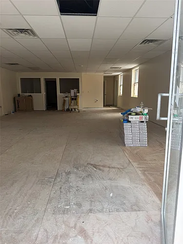 61 Washington Ave Photo 1