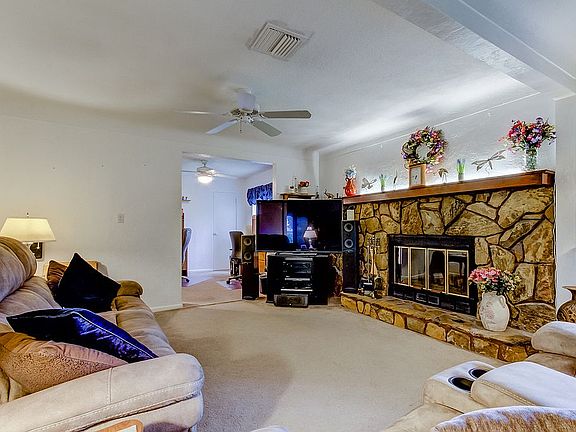 5th image of 6519 Kingsboro Dr N