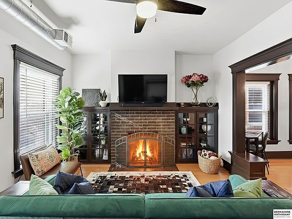 5th image of 3828 Cass St APT 6