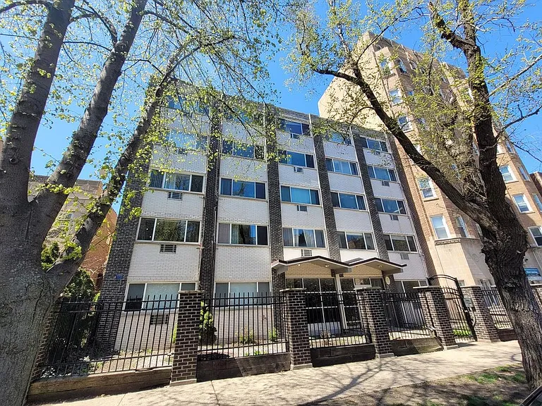 5854 N Kenmore Ave #2D — Photo 1