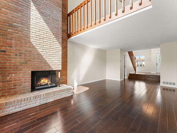 5th image of 145 Plum Creek Dr