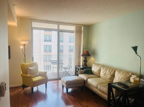 930 Wayne Ave, Silver Spring, MD