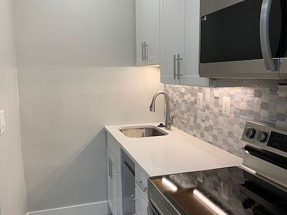 4th image of 1749 T St NW APT 2