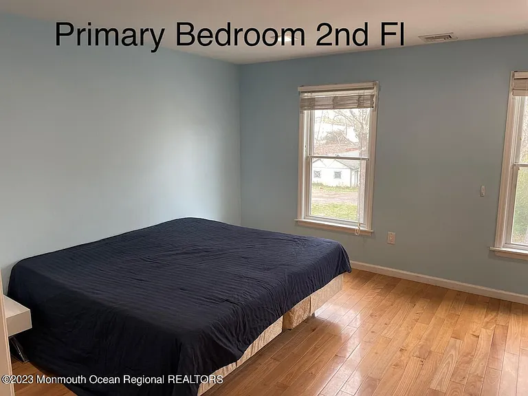 110 Poplar Ave — Photo 16