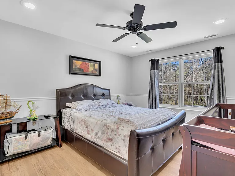 95 Erin Dr — Photo 23