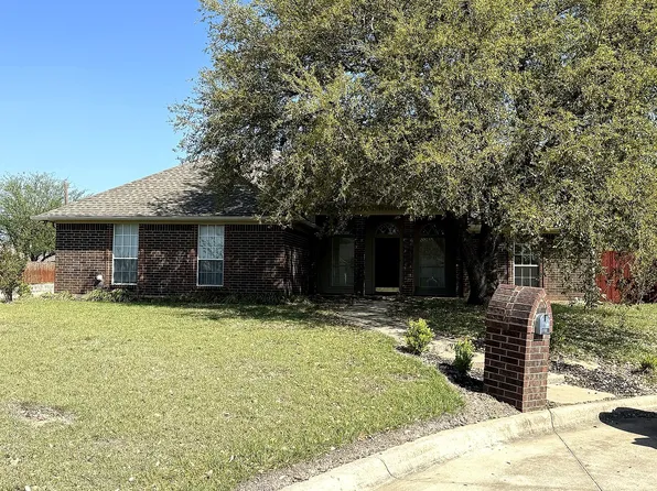 1001 Hunters Ct, Sanger, TX 76266