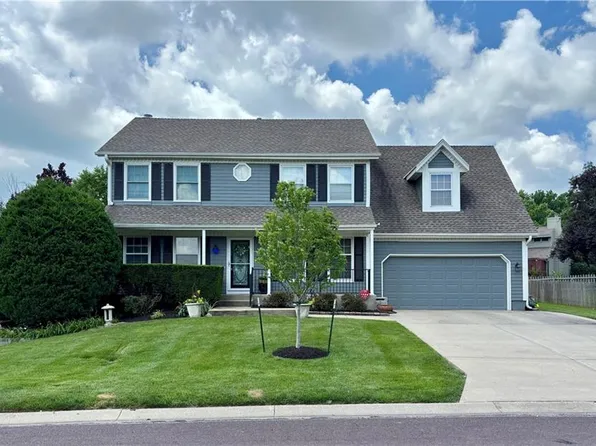 15804 Woodson St, Overland Park, KS 66223