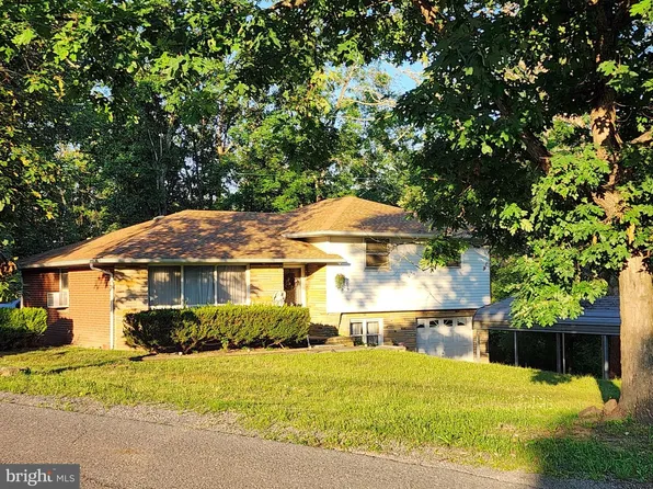 4549 Georges Run Rd, Ridgeley, WV 26753