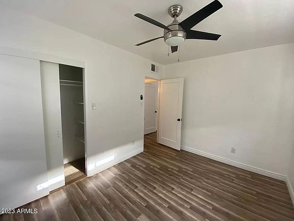 4th image of 3308 E CLARENDON Avenue