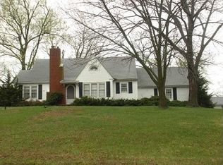 802 Frazier St, Valley Falls, KS 66088