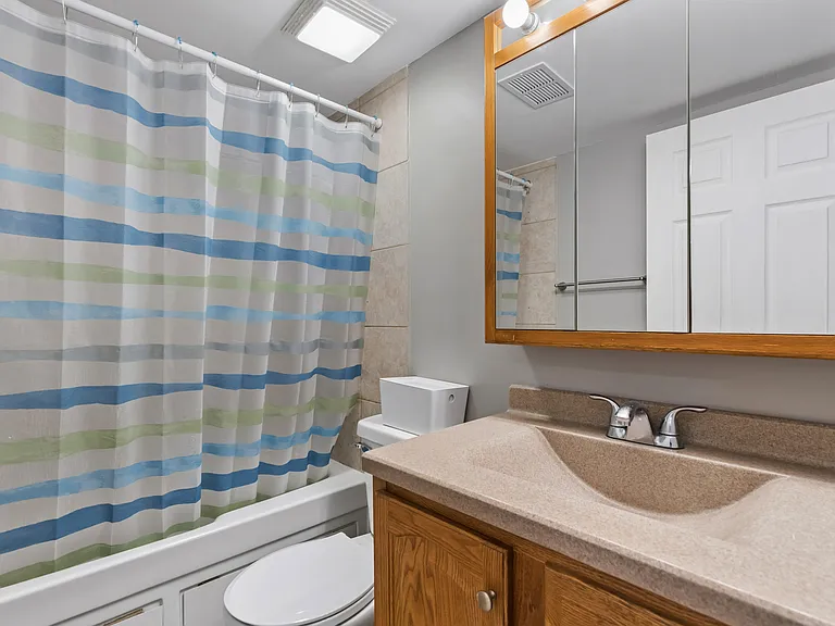 Kenilworth Cir — Photo 12