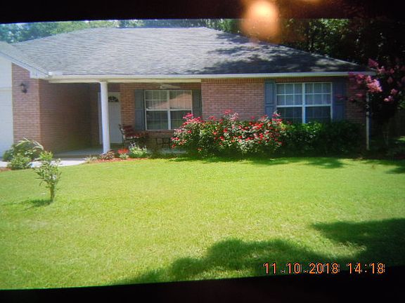 2nd image of 114 Twin Oak Dr