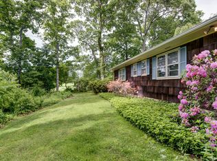 535 Meadow Ln, Cutchogue, NY 11935