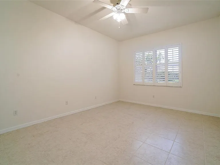 974 Kersfield Cir — Photo 17