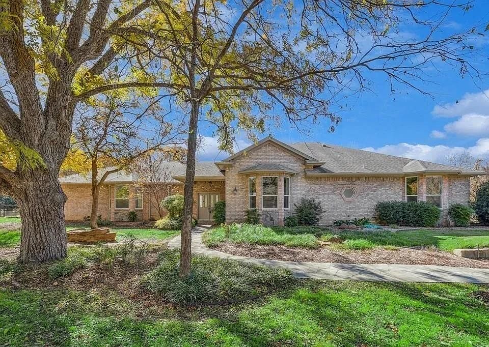 1st image of 6116 Country Hills Ct