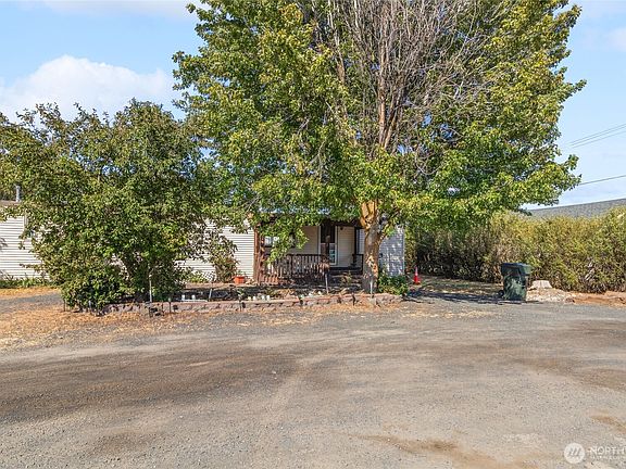 3rd image of 608 N Washington Street